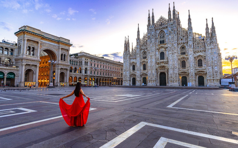 duomo e galleria montenapoleone a milano