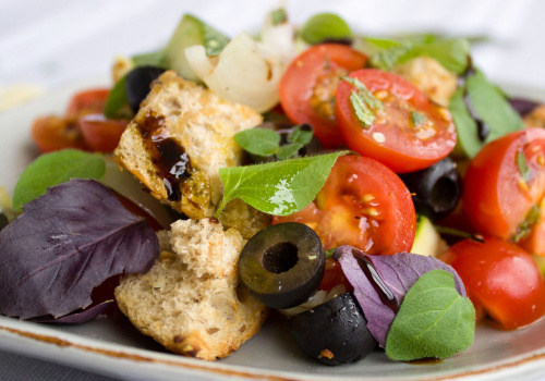 insalata mista con olive
